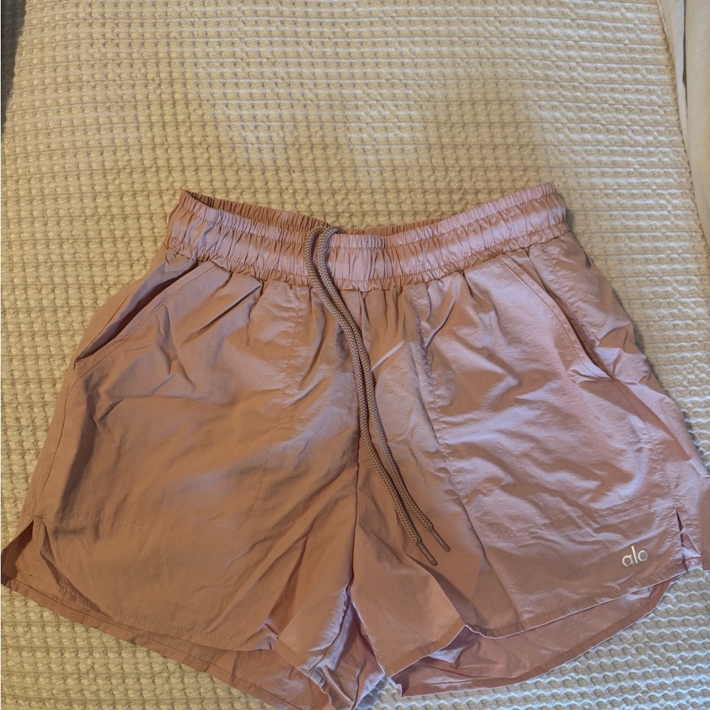 ALO alumni short pink quartz